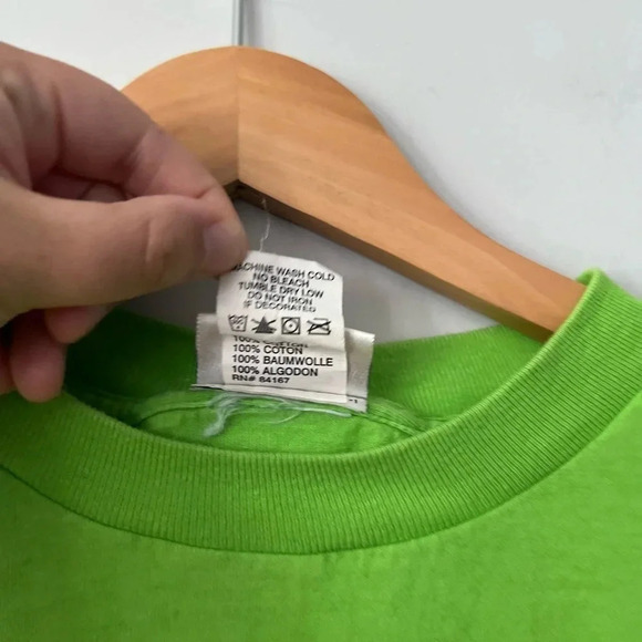 Vintage Walt  Disney World Mickey Mouse T-Shirt | Medium - Picture 6 of 6